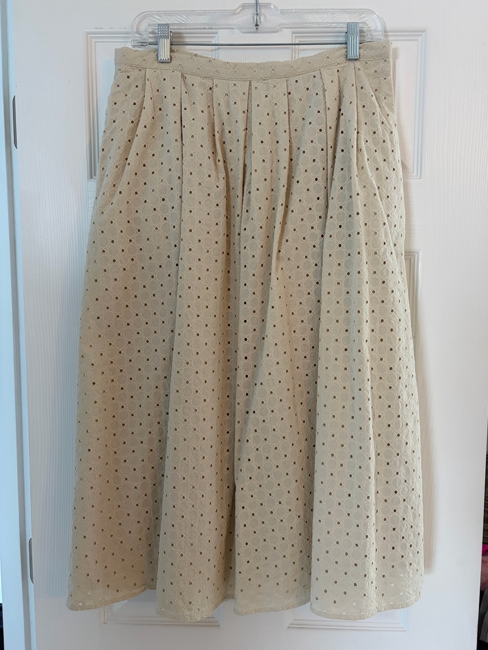 Banana Republic Factory Cream Eyelet Midi Skirt